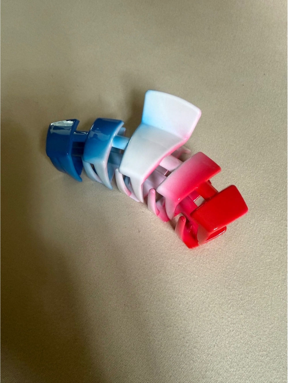 TELETIES large red, white & blue claw clip set
